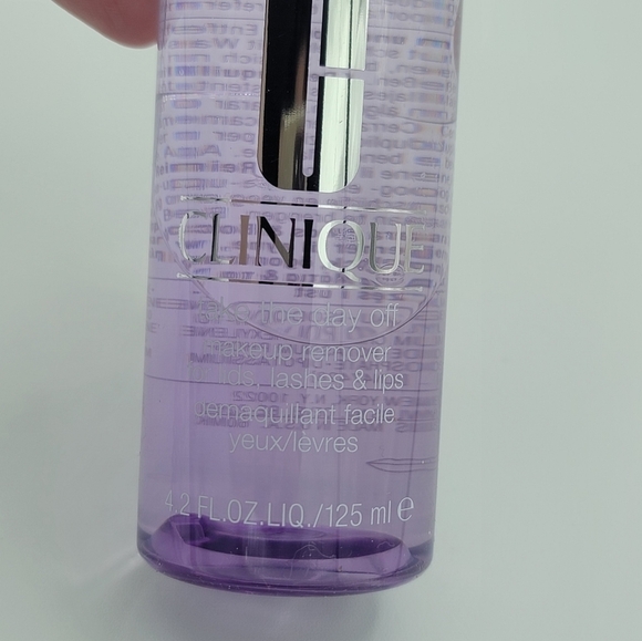Clinique Take The Day Off Makeup Remover NEW #1255 - Picture 3 of 4